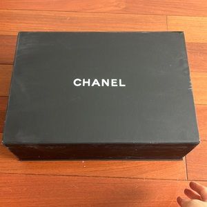 Chanel box